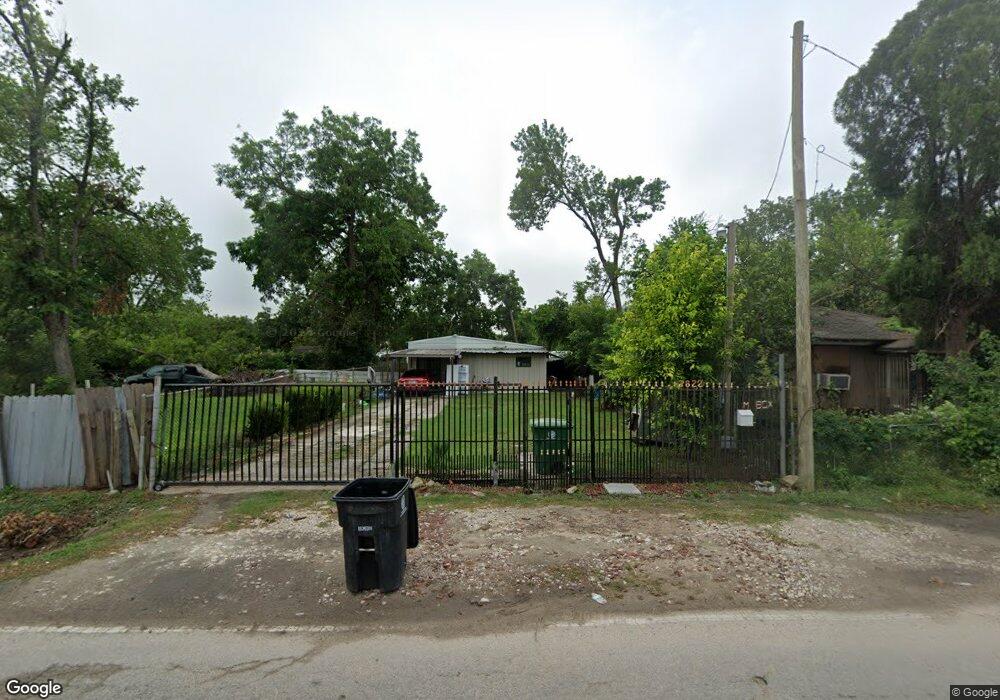 2822 Bennington St, Houston, TX 77093 - photo 1