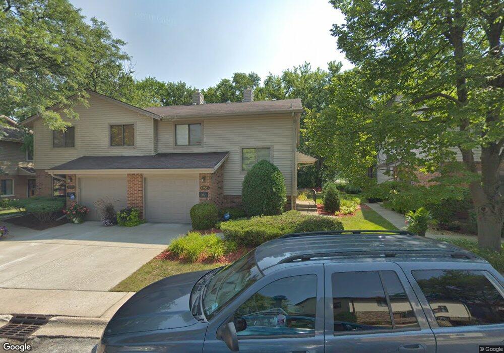 18561 Meadow Ln, Hazel Crest, IL 60429 - photo 1