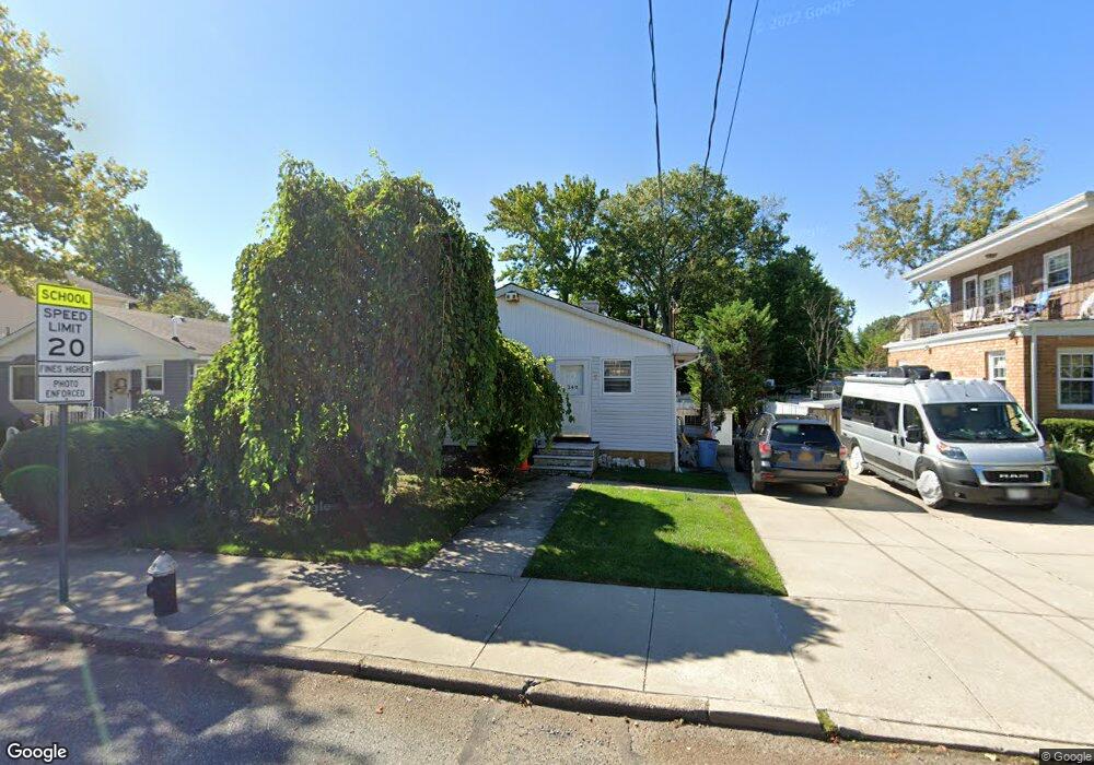 240 Cleveland Ave, Staten Island, NY 10308 - photo 1