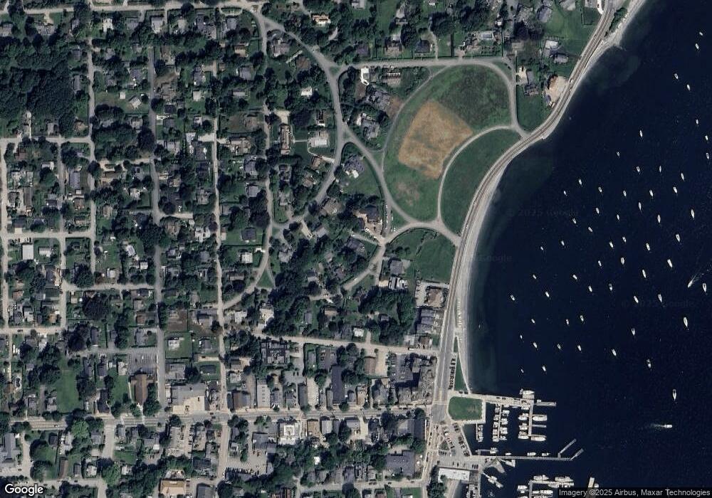 10 Hawthorne Rd, Jamestown, RI 02835 - photo 1