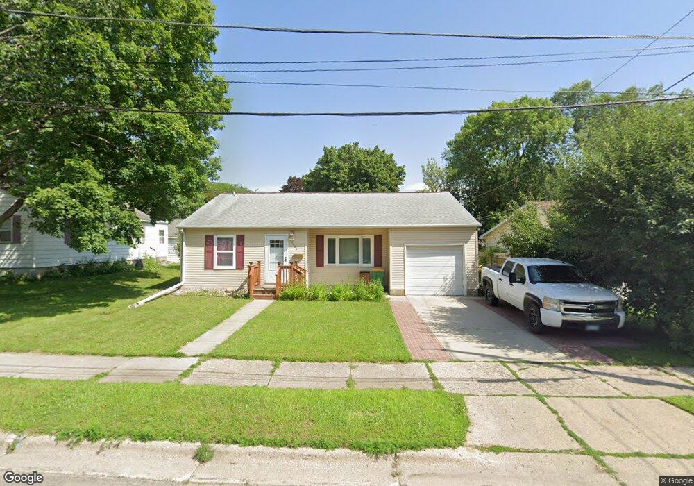 1405 Sheridan St, Albert Lea, MN 56007 - photo 1