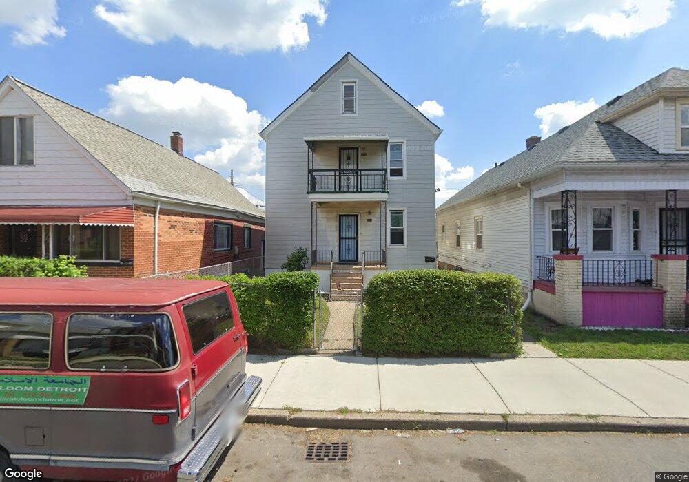 2620 Commor St, HamtraMcK, MI 48212 - photo 1