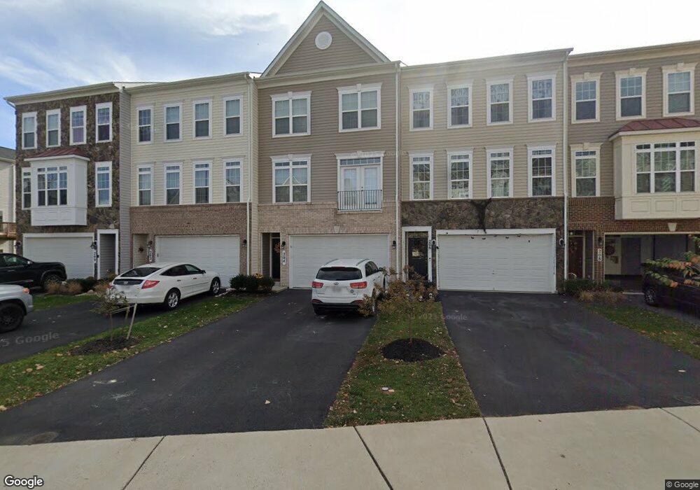 204 Miles Hawk Terrace, Purcellville, VA 20132 - photo 1