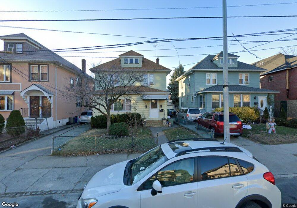 4224 159th St, Flushing, NY 11358 - photo 1
