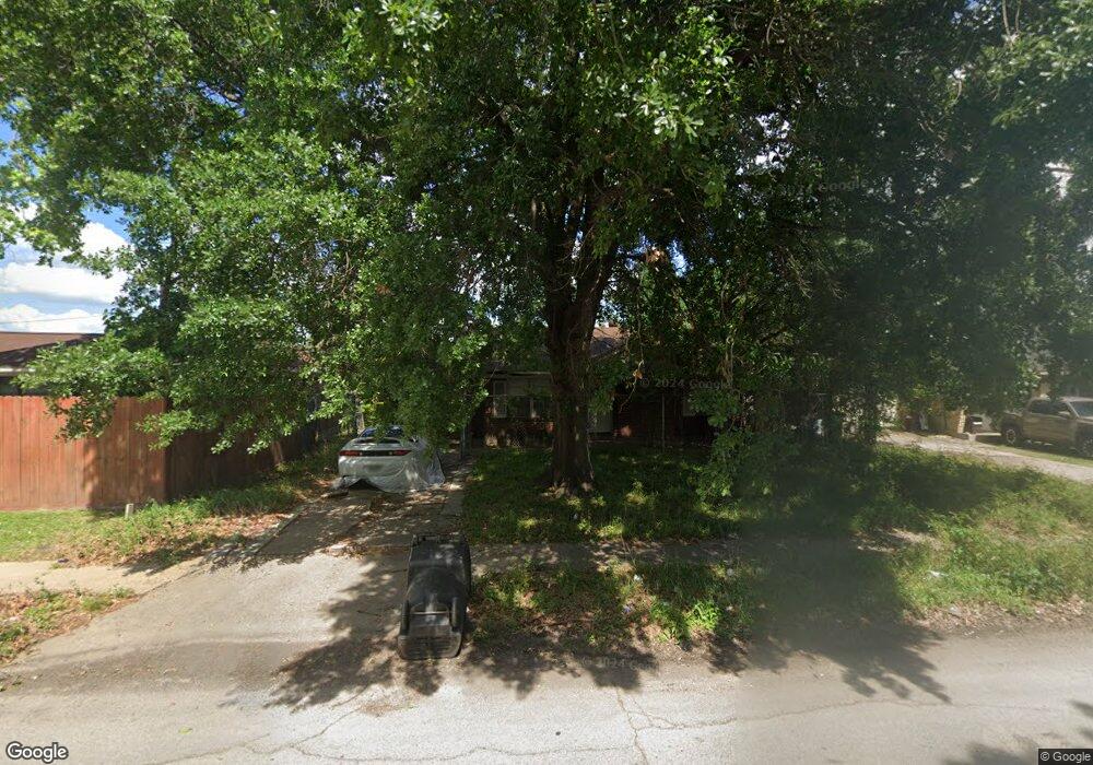 631 E Delz Dr, Houston, TX 77022 - photo 1