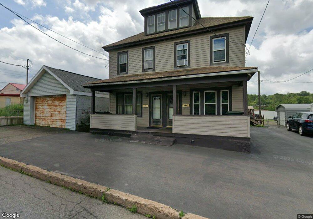 110 W Buttonwood St, Hazleton, PA 18201 - photo 1