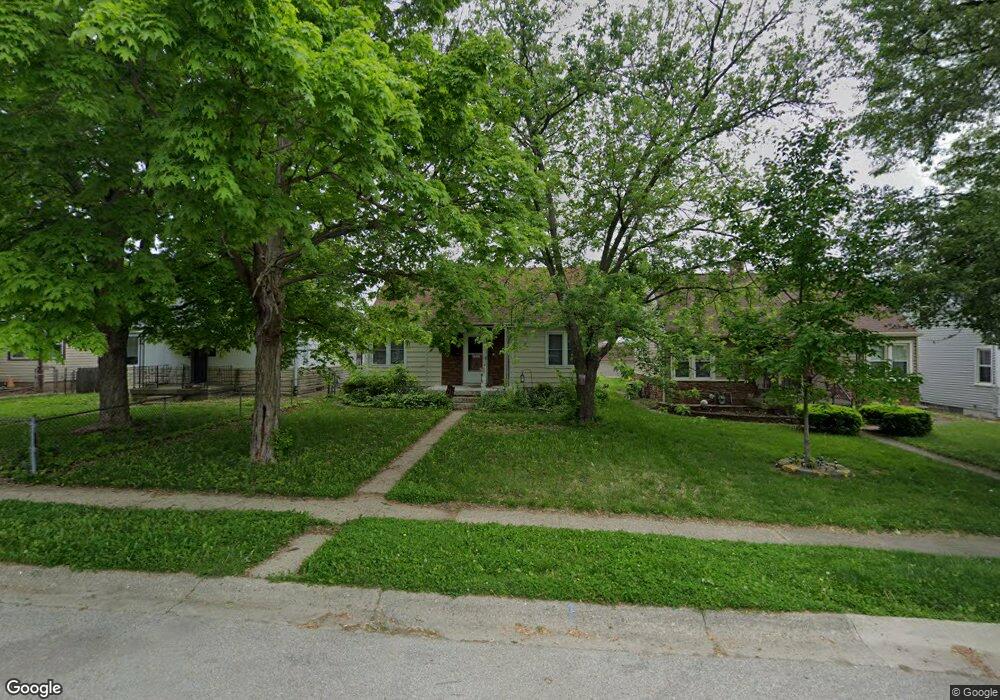 145 N 9th Ave, Beech Grove, IN 46107 - photo 1