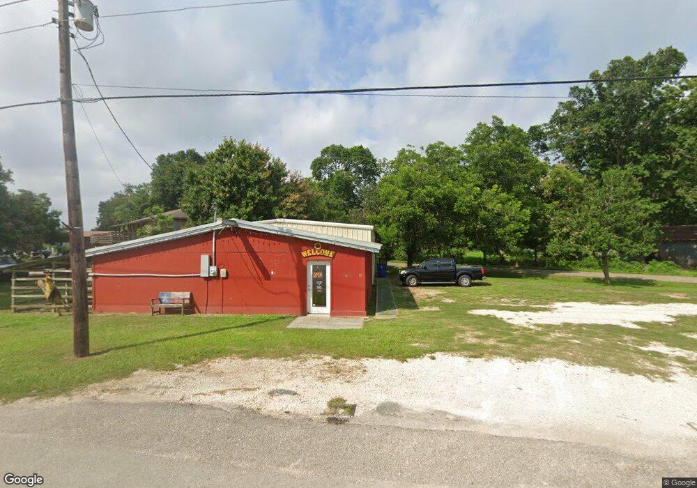 1010 N Brooks St, Brazoria, TX 77422 - photo 1