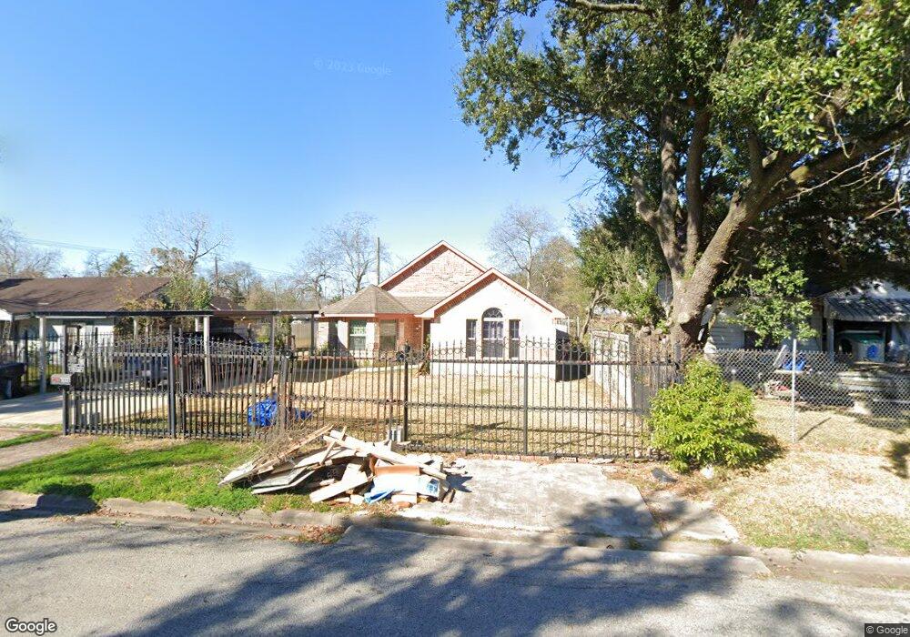 7007 Kinney St, Houston, TX 77087 - photo 1