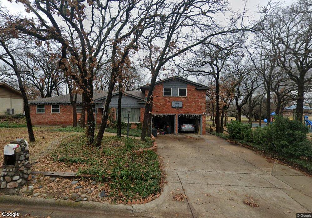 625 W Pleasantview Dr, Hurst, TX 76054 - photo 1