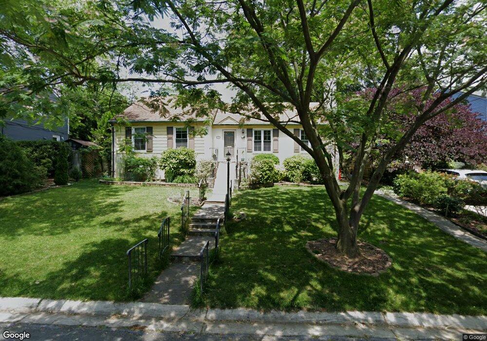 3307 Camalier Dr, Chevy Chase, MD 20815 - photo 1