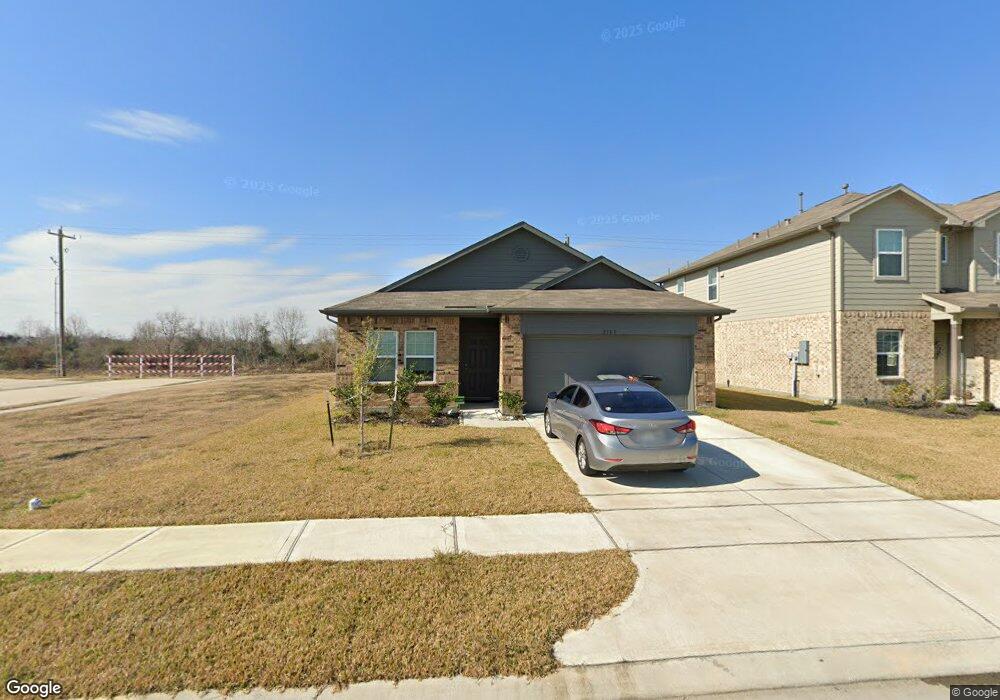 2183 Ann St, Alvin, TX 77511 - photo 1