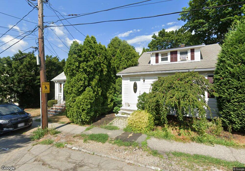 9 Pilgrim Rd, Milton, MA 02186 - photo 1