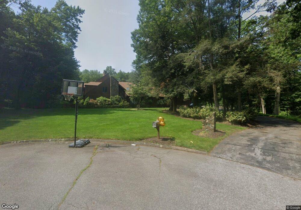 596 Cedar Grove, Orange, CT 06477 - photo 1