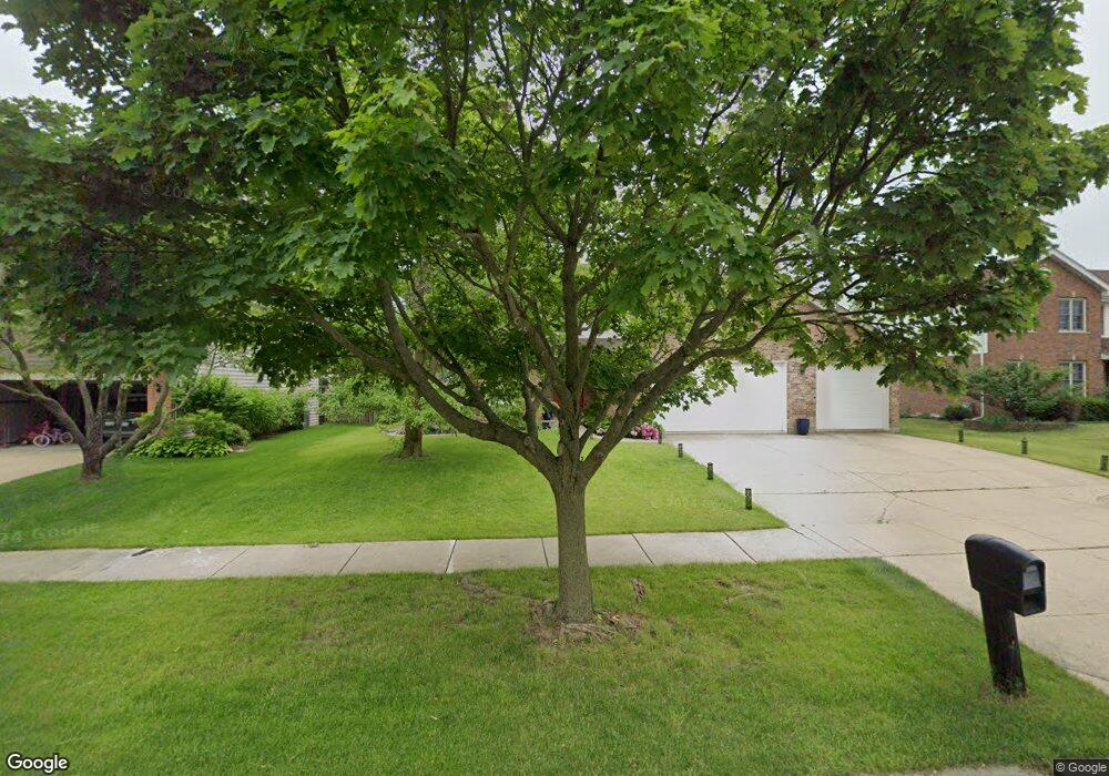 2620 High Meadow Rd, Naperville, IL 60564 - photo 1