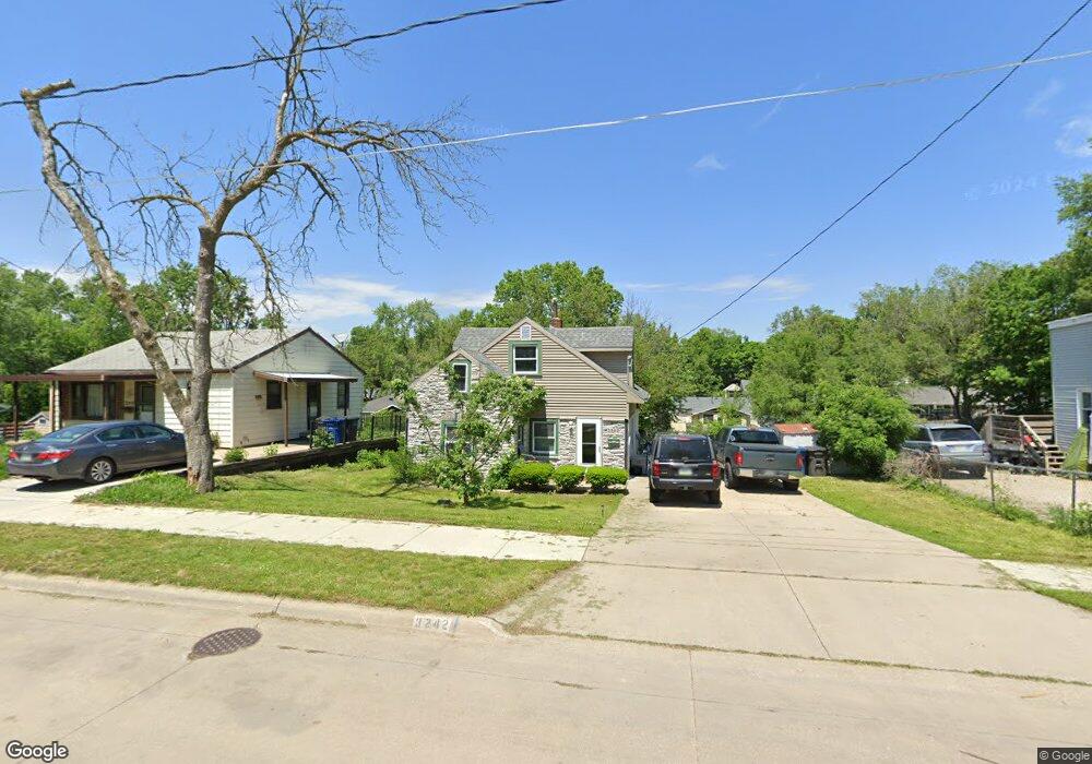 3242 Garfield Ave, Des Moines, IA 50317 - photo 1