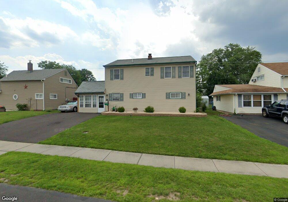 111 Goldengate Rd, Levittown, PA 19057 - photo 1