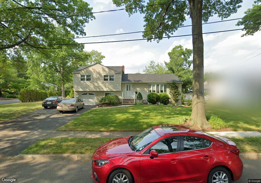 39 Hampshire Rd, Paramus, NJ 07652 - photo 1