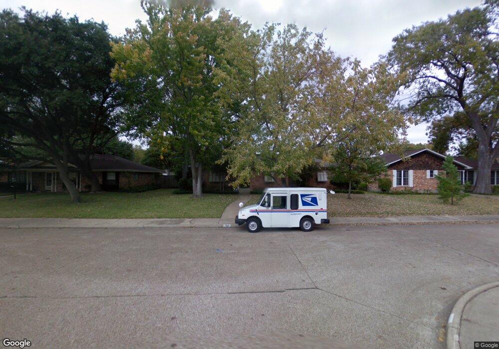 7325 Dalewood Ln, Dallas, TX 75214 - photo 1