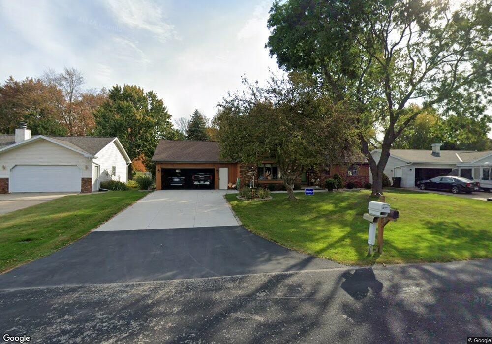 7 N Greves Ct, Appleton, WI 54914 - photo 1