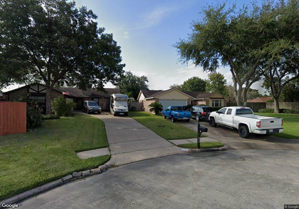10902 Gulf Bridge Cir, Houston, TX 77075 - photo 1