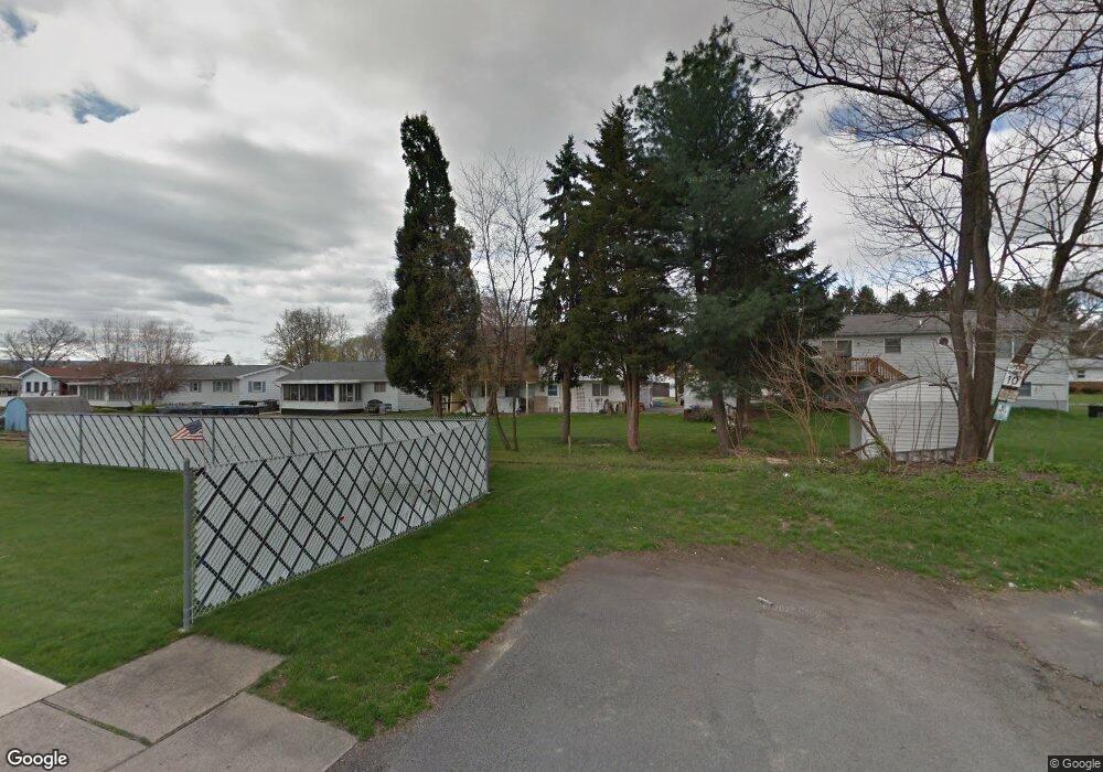 621 Avenue C, Wyoming, PA 18644 - photo 1