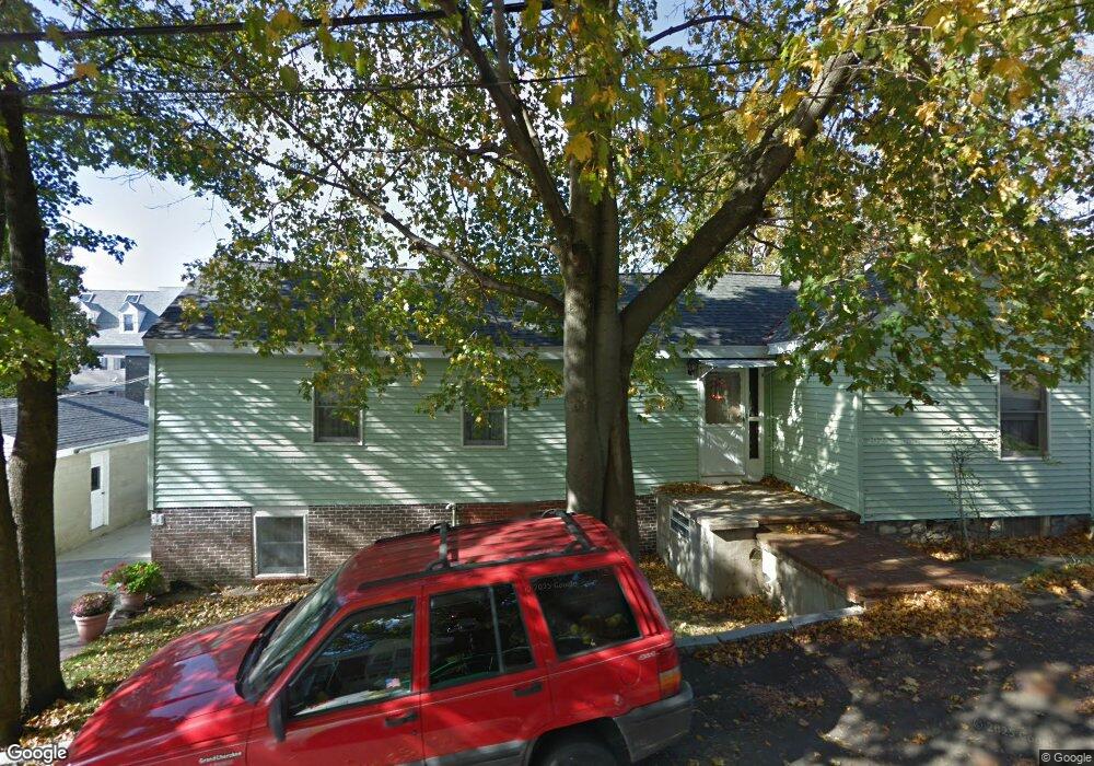 11 Ellis Ct, Woburn, MA 01801 - photo 1