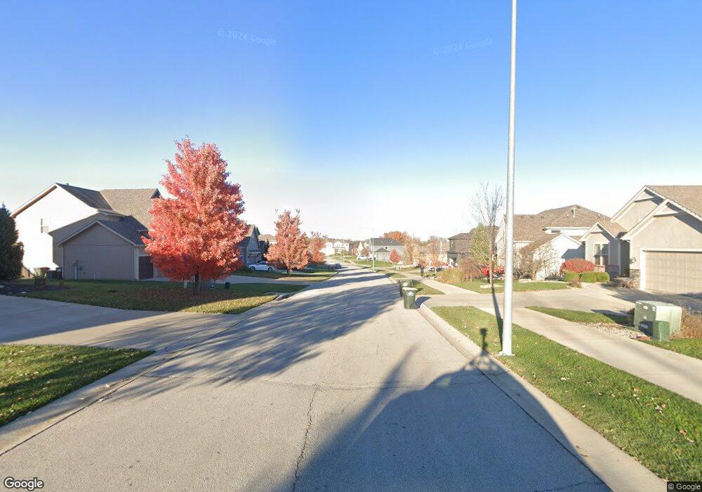 17870 Clearview Dr, Lansing, KS 66043 - photo 1