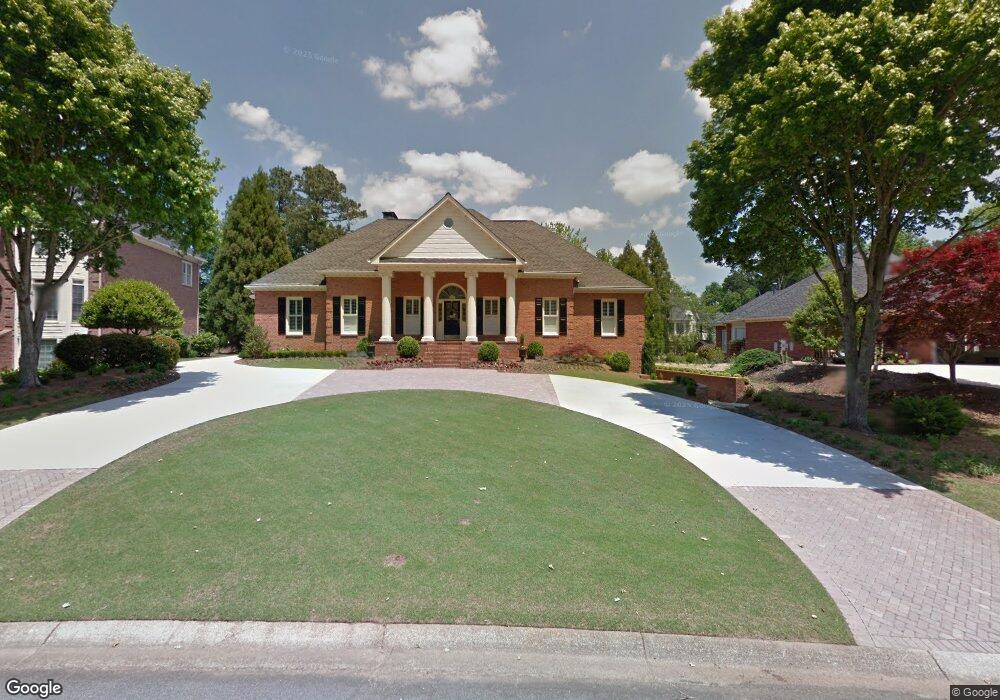 4711 Eastbourne Dr NE, Roswell, GA 30075 - photo 1