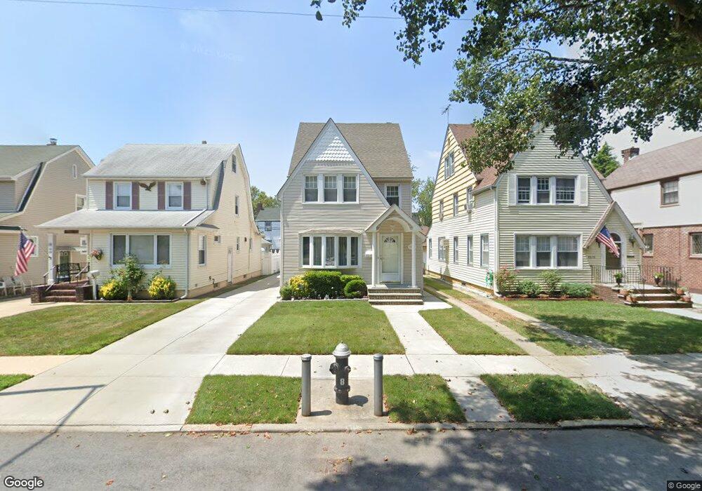 8622 252nd St, Bellerose, NY 11426 - photo 1