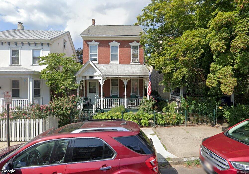 25 Beech St, Pottstown, PA 19464 - photo 1