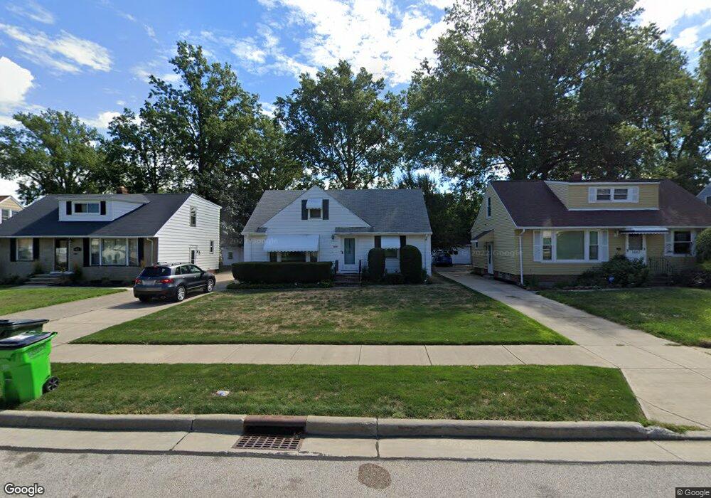 1661 Empire Rd, Wickliffe, OH 44092 - photo 1