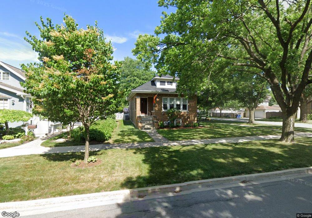 661 S Spring Rd, Elmhurst, IL 60126 - photo 1