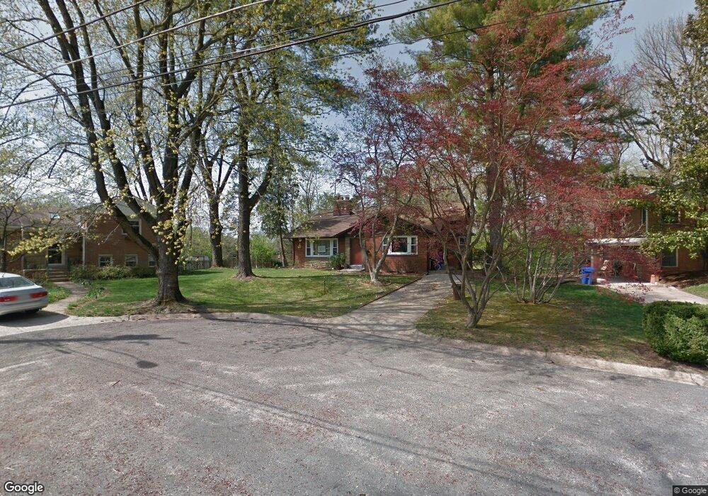 9110 Levelle Ct, Chevy Chase, MD 20815 - photo 1