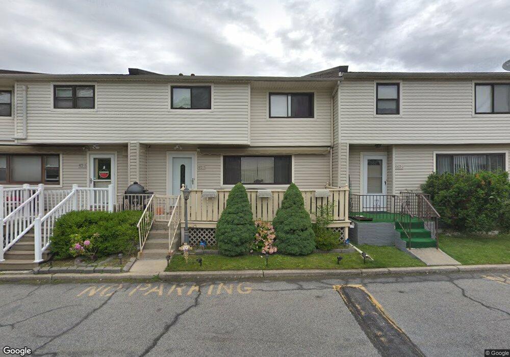 475 Willow Rd E unit 1, Staten Island, NY 10314 - photo 1