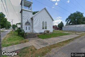 580 S E, Hull, IL 62343