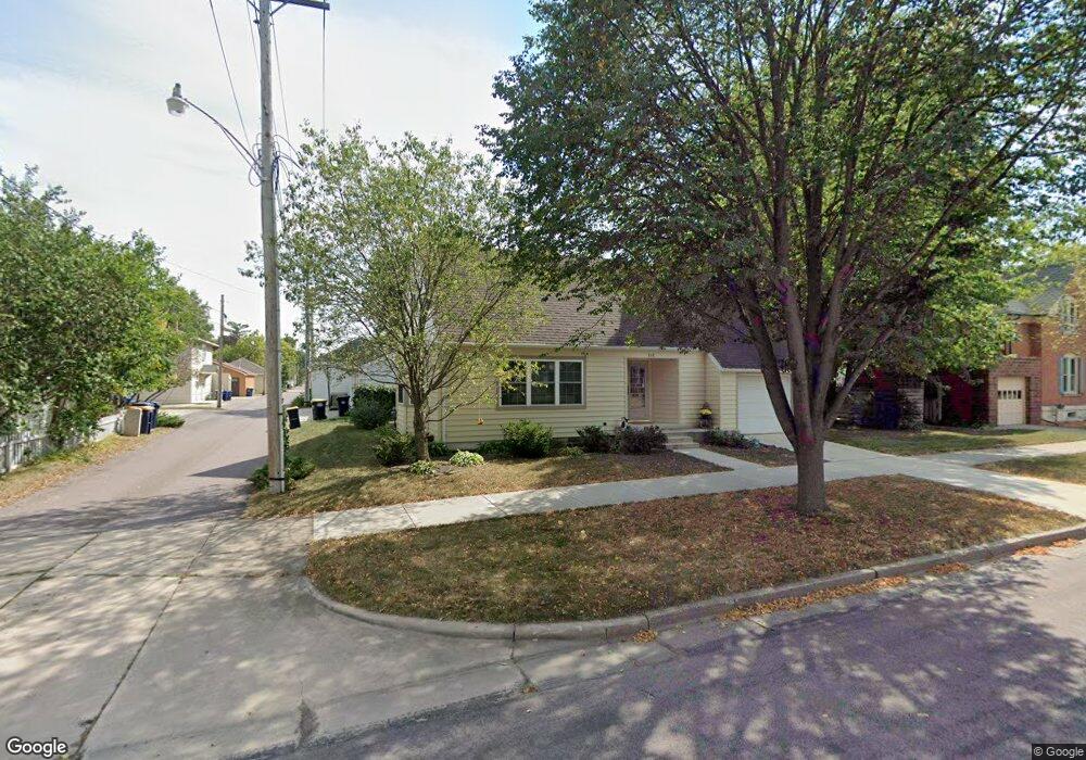 717 3rd St N, New Ulm, MN 56073 - photo 1