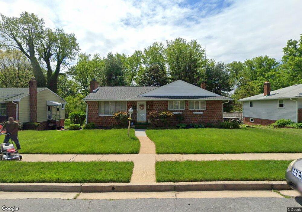 6807 Collinsdale Rd, Parkville, MD 21234 - photo 1