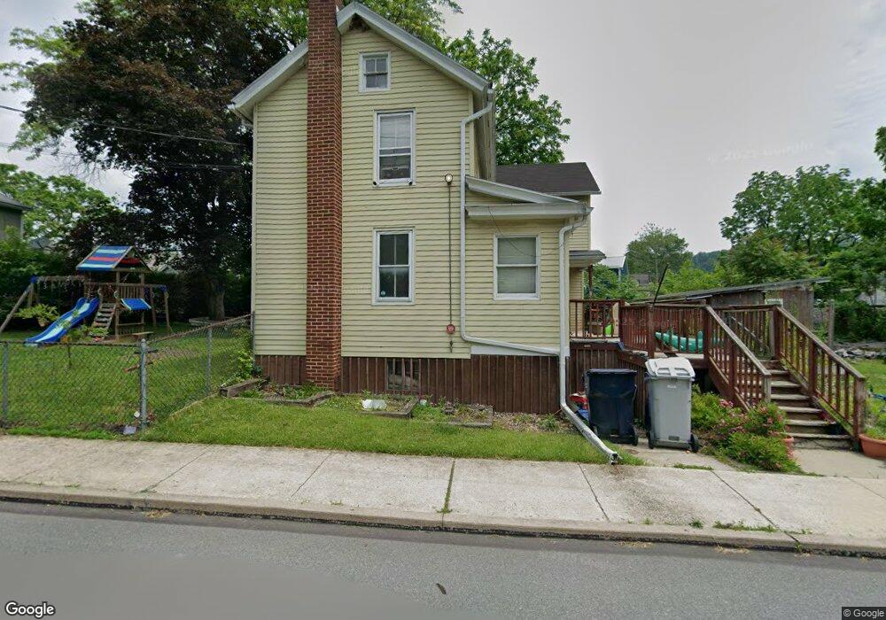 507 S Canal St, Walnutport, PA 18088 - photo 1