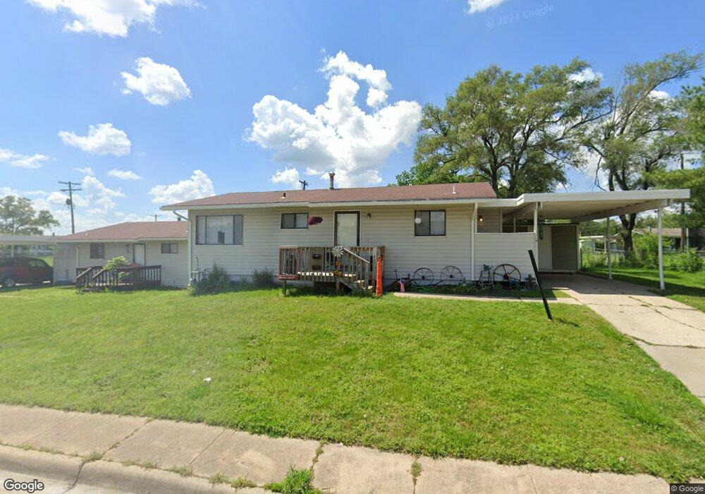 7215 SW Woodcroft Way, Topeka, KS 66619 - photo 1