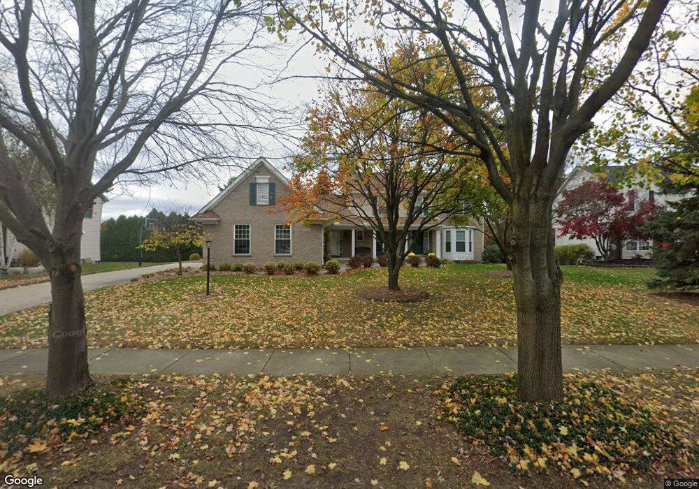 2947 Greenbrooke Ln, West Bloomfield, MI 48324 - photo 1