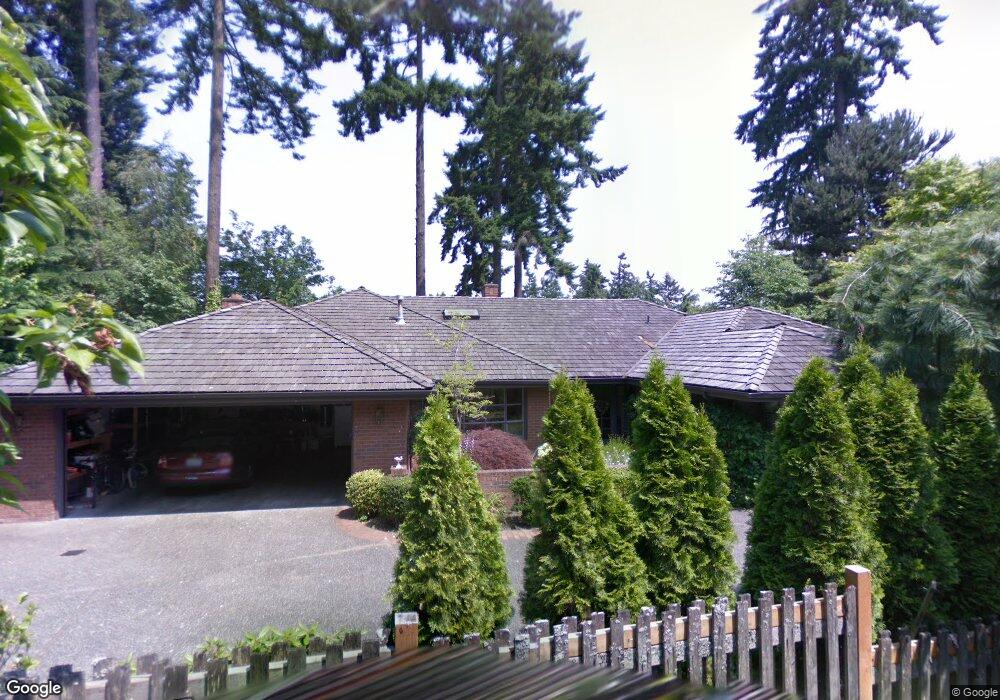 8824 SE 77th Place, Mercer Island, WA 98040 - photo 1