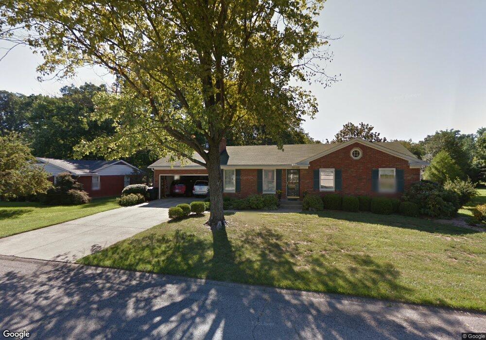 916 Brookwood Dr, New Albany, IN 47150 - photo 1