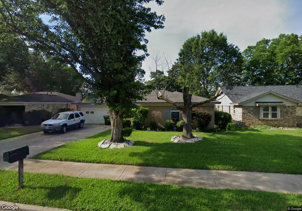 1636 Knoxville Dr, Bedford, TX 76022 - photo 1