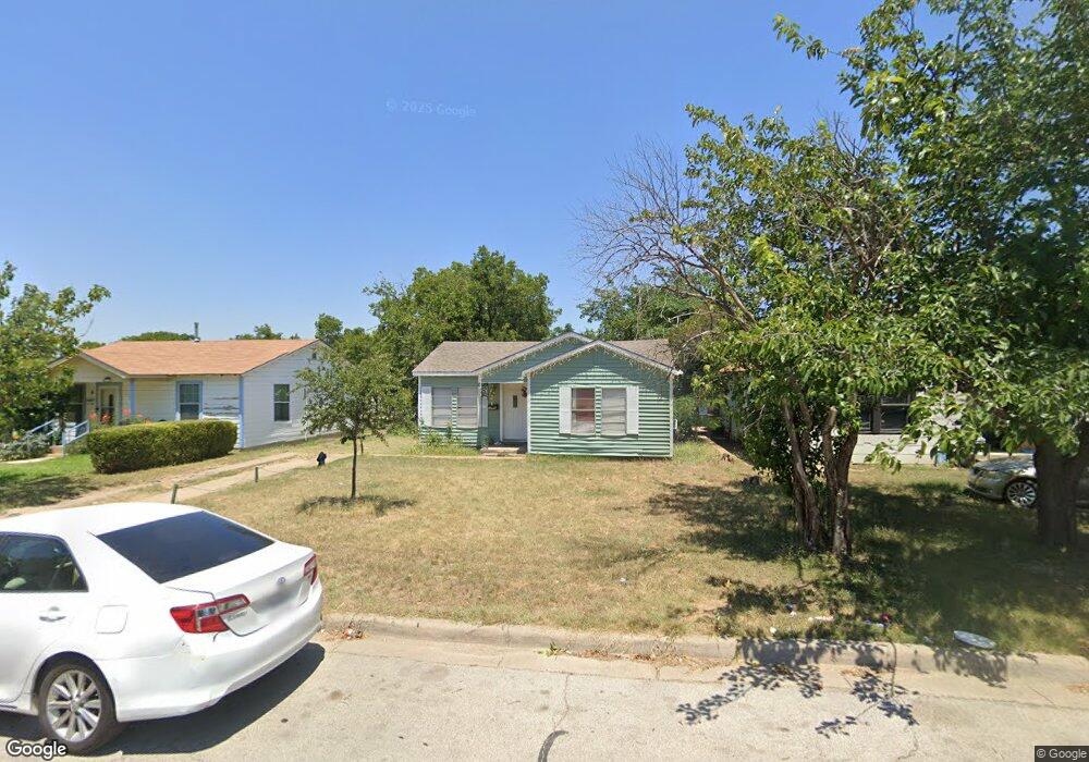 2604 NW 29th St, Fort Worth, TX 76106 - photo 1