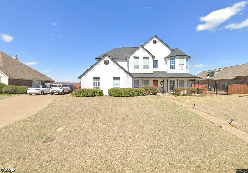 1408 Wedgewood Dr, Cleburne, TX 76033 - photo 1