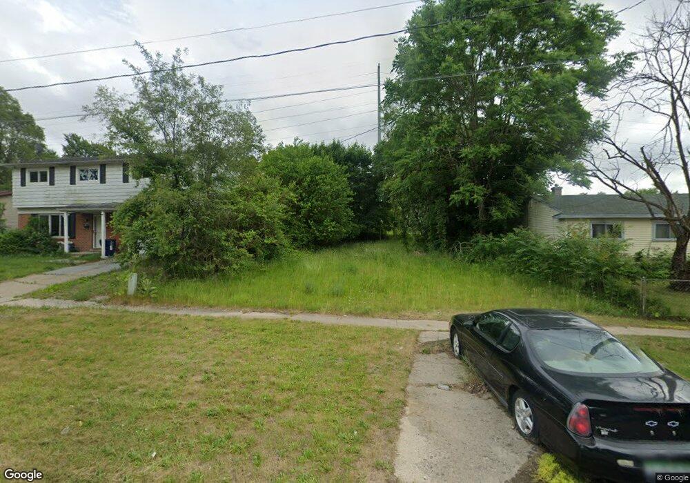 2902 E Pierson Rd, Flint, MI 48506 - photo 1