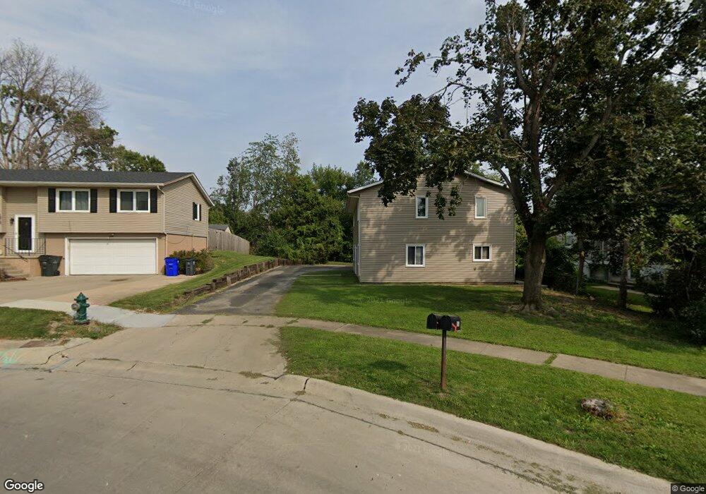 1605 29th St NW, Cedar Rapids, IA 52405 - photo 1