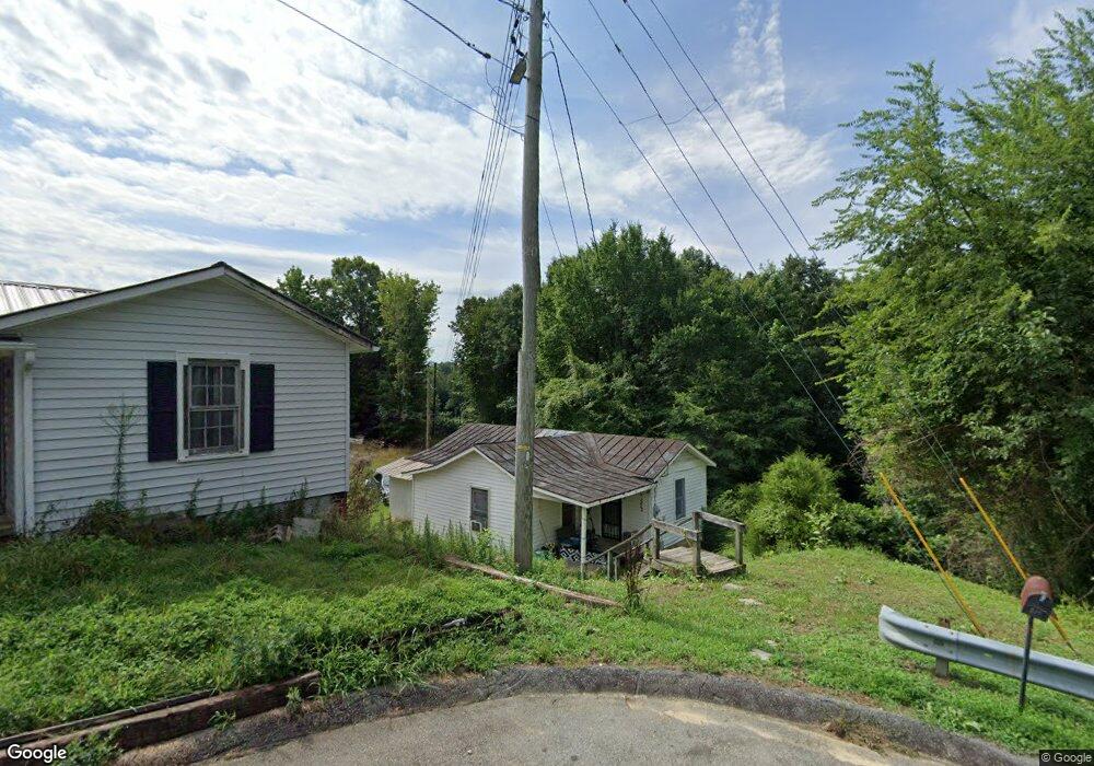 307 Hill St, Reidsville, NC 27320 - photo 1