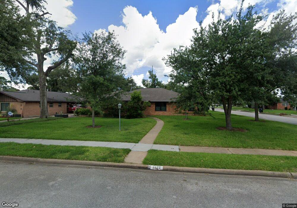 1323 Valleta Dr, Houston, TX 77008 - photo 1